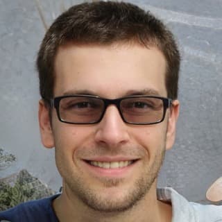 Максим Петров